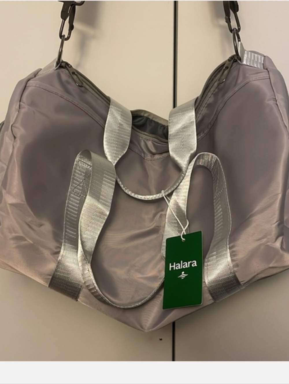 NWT Halara weekender duffle bag Brand New With Tags